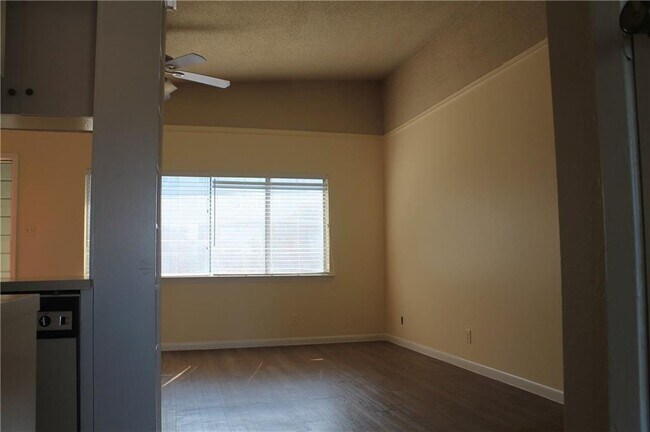 Foto del edificio - 2408 Longview St