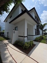 Building Photo - 1321 NW 6th Ave