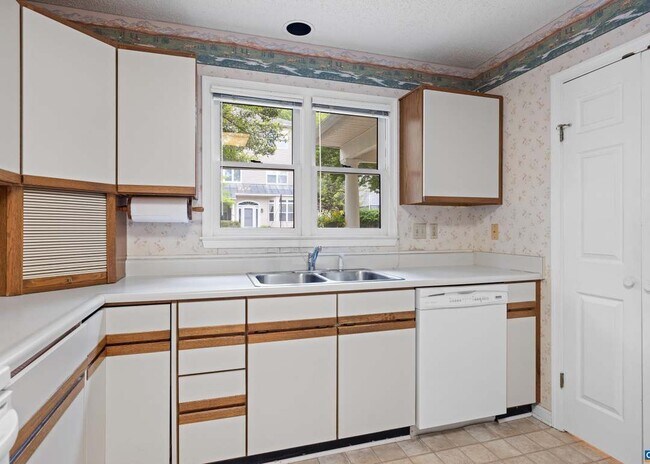 Foto del edificio - 1184 Partridge Ln