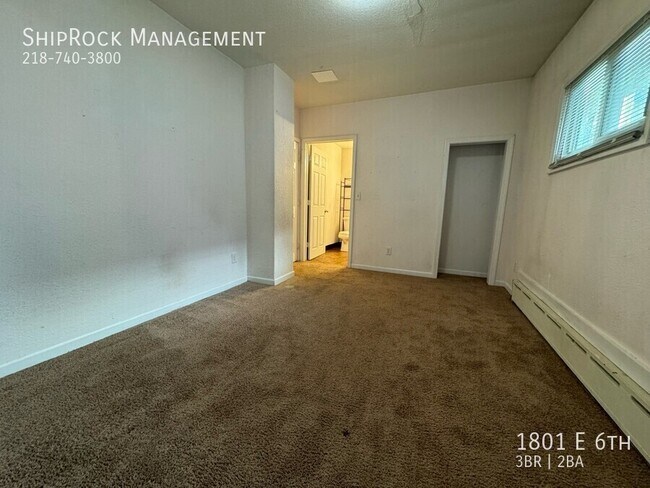 Foto del edificio - 1801 E 6th St