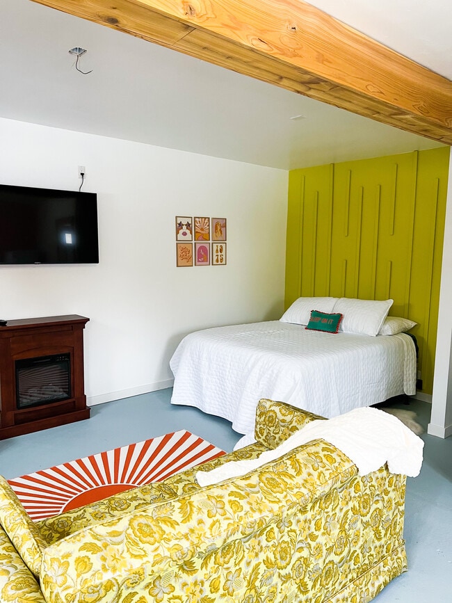 Building Photo - 19724 E Micaview Dr