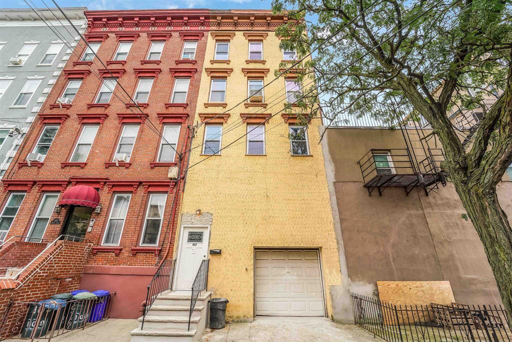 107 Madison St, Hoboken, NJ 07030 Townhome Rentals in Hoboken NJ