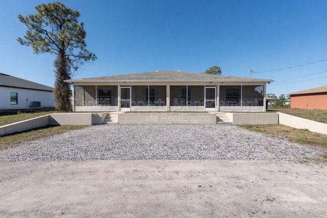 Building Photo - 208 Ichabod Ave