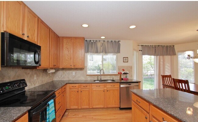 Foto del edificio - 13618 Parkview Pl