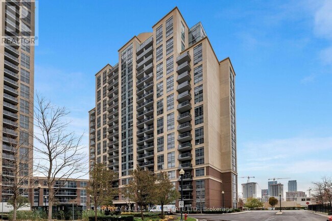 Photo du bâtiment - 1 Michael Power Pl