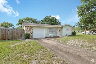 Building Photo - 1542 Andover Dr