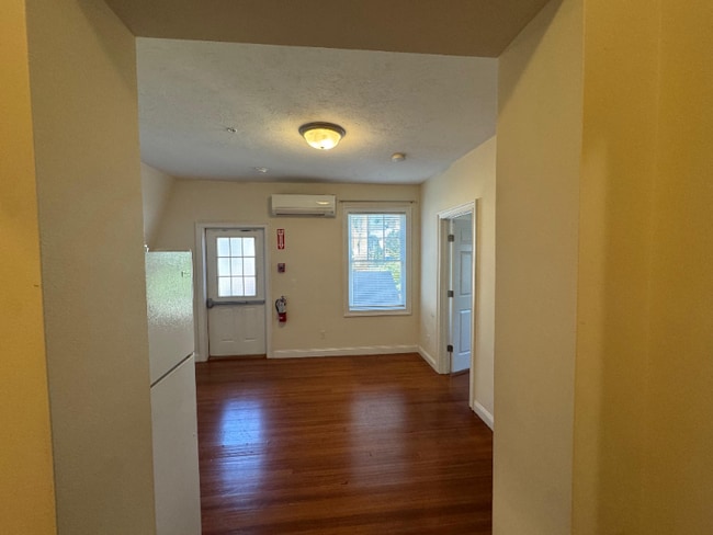 Building Photo - 293 Broadway