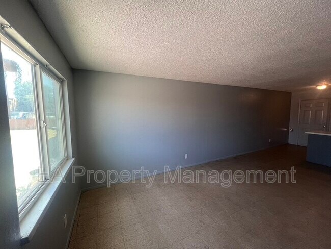 Foto del edificio - 423 Dallas St SE