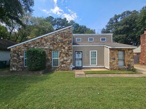 Building Photo - 4053 Silverleaf Rd