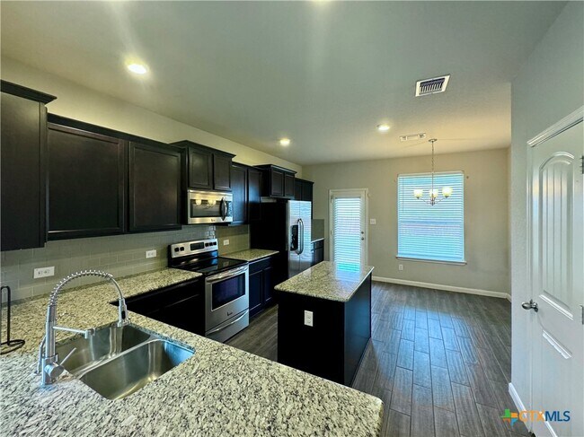 Foto del edificio - 942 Pumpkin Rdg