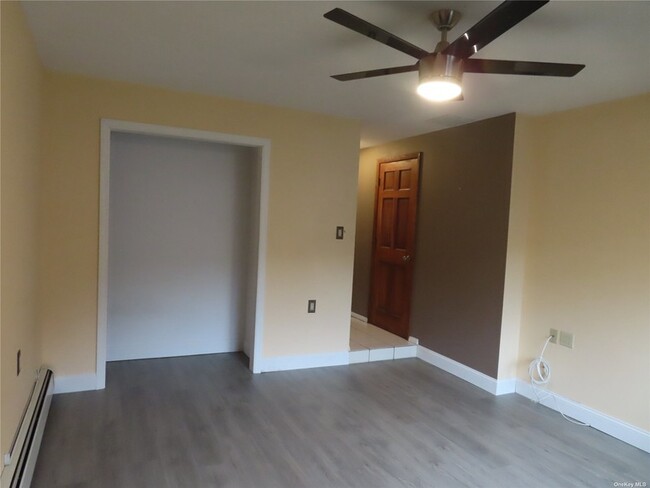 Building Photo - 119 Miramar Ave