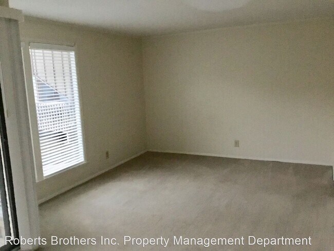 Building Photo - 1 br, 1 bath House - 1060 Sea Cliff Dr N