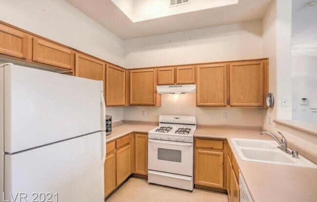 Foto del edificio - 10650 Calico Mountain Ave