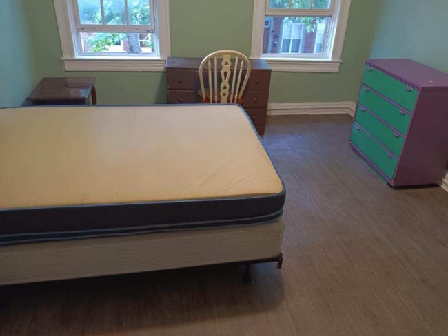 Photo - 614 Ashburton St House