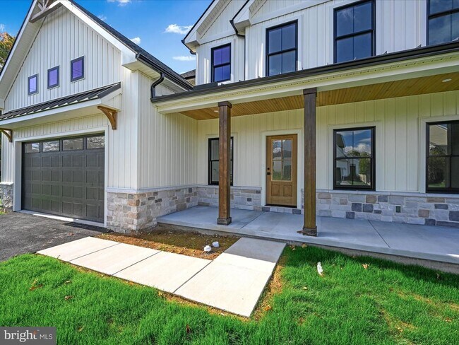 Foto del edificio - 5780 Wild Lilac Dr