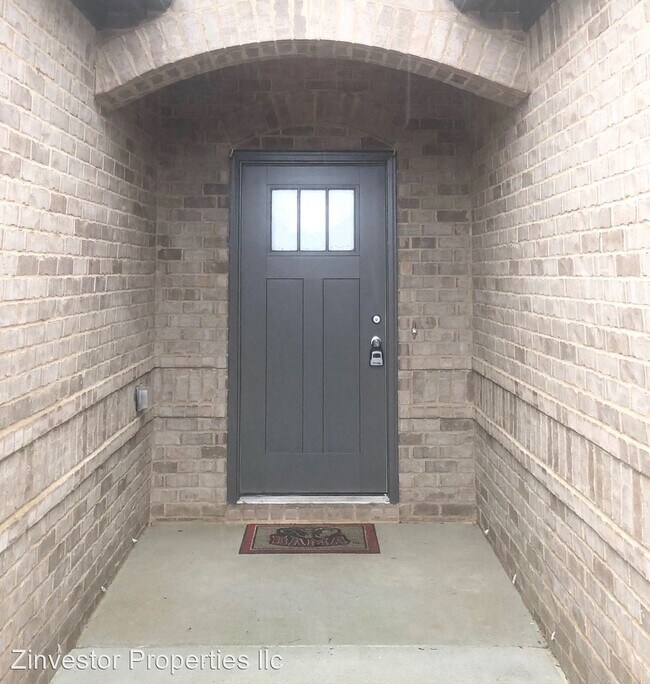 Building Photo - 4 br, 2 bath House - 1006 Pine Valley Drive