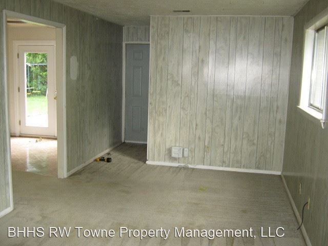 Building Photo - 3 br, 1.5 bath House - 467 Appian Avenue^^