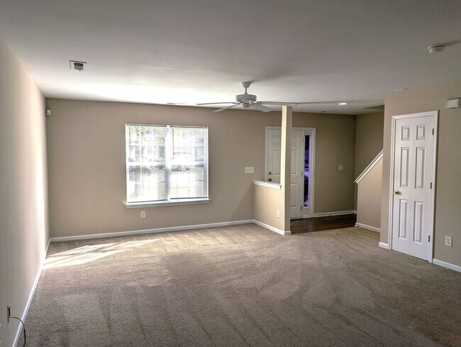 Foto del edificio - NODA!  Minutes Away, 4 BEDROOM!