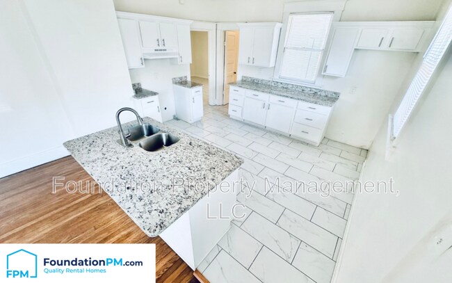 Foto del edificio - 1474 Lyndale Ave