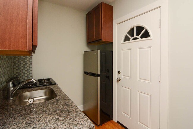 Foto del edificio - 2858 N Mildred Ave