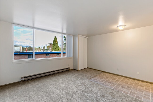 Building Photo - 5625 15th Ave NE