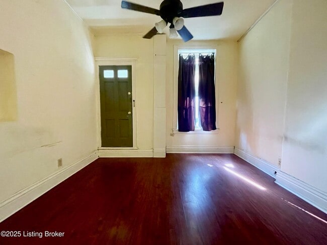 Foto del edificio - 502 Belgravia Ct