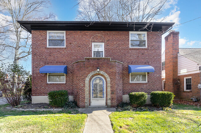 3796 Homewood Rd, Cincinnati, Oh 45227 - Condo For Rent In Cincinnati 