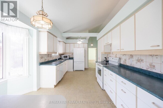 Photo du bâtiment - 69 Lawson Rd