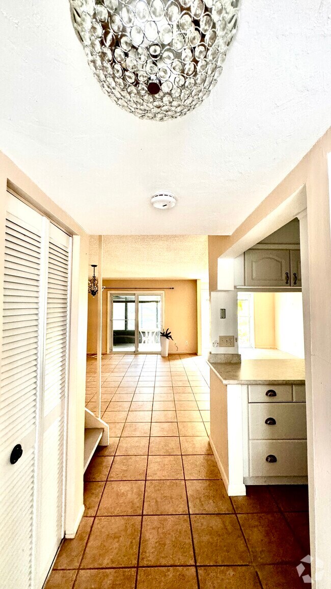 Riverside Yacht Club Estates Apartments for Rent with Hardwood Floors Fort Myers, FL 21