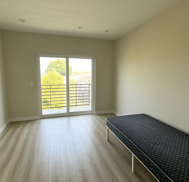 Photo - 1500 Arapahoe St (Los Angeles, CA) Apartment
