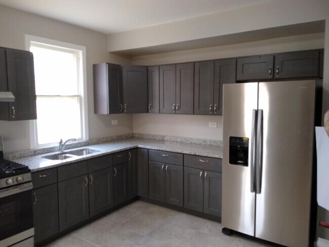 Foto del edificio - 472 N Spring St
