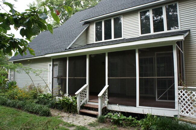Foto del edificio - 2201 Hungary Spring Rd