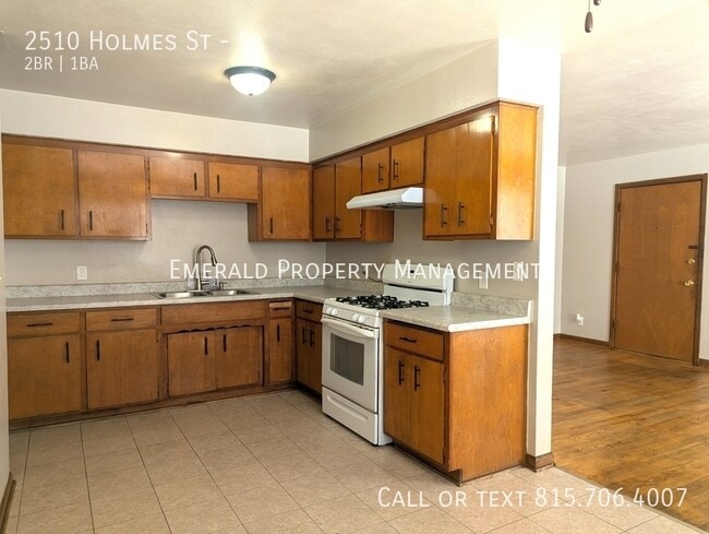 Building Photo - 2510 Holmes St