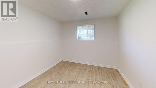 Building Photo - 1448-1448 Outlet Dr