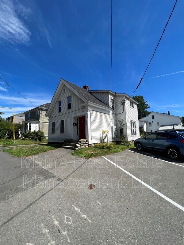 198 Center St Unit Apt. 1, Old Town, ME 04468 Condo for Rent in Old