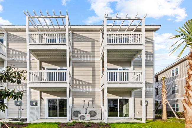 Photo - 2486 Coastline Ct Townhome