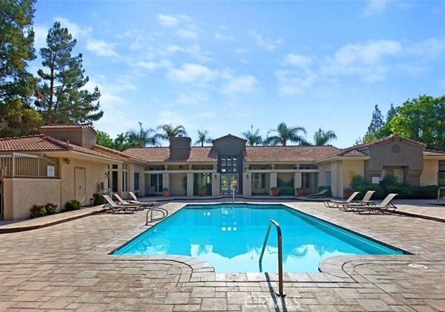 Building Photo - 1020 Vista Del Cerro Dr
