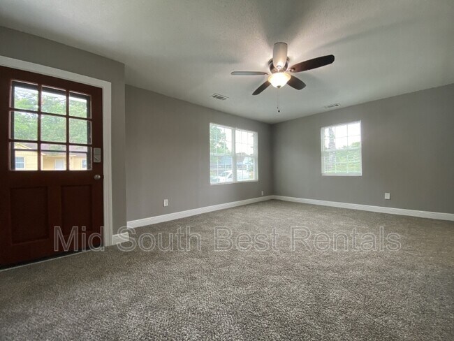 Foto del edificio - 4809 W 31st St