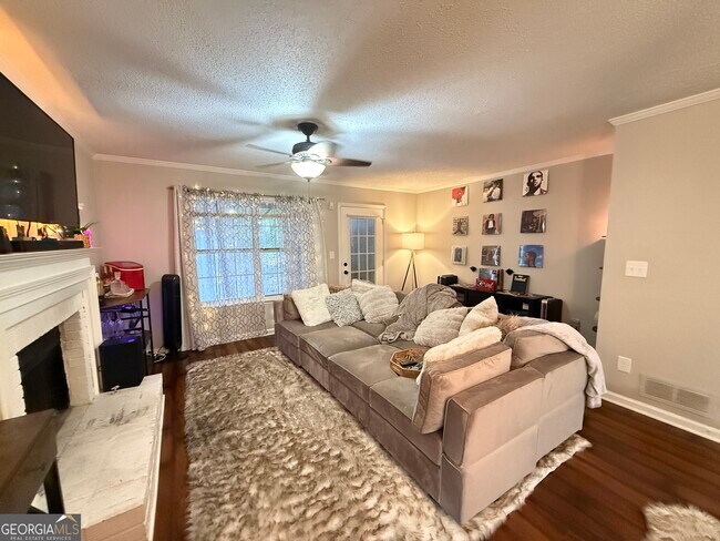 Foto del edificio - 5045 Laurel Springs Way SE
