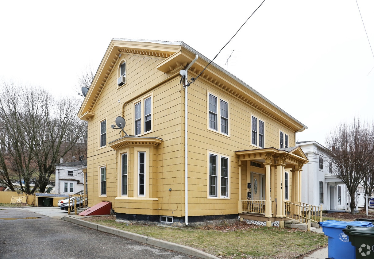 Primary Photo - 174 Broadway