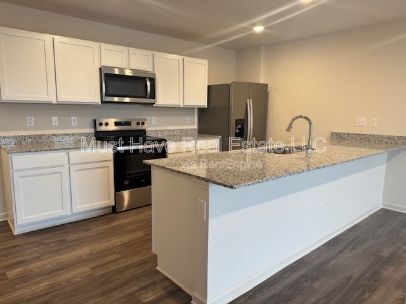 Building Photo - 1941 Tranquility Cir