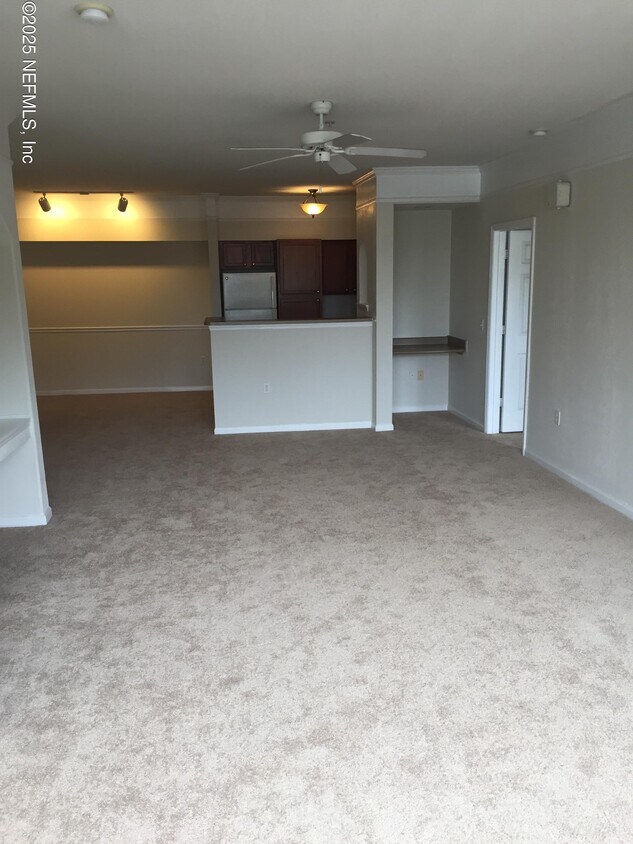 Foto principal - 8550 Touchton Rd