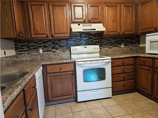 Building Photo - 154 Sandalwood Dr