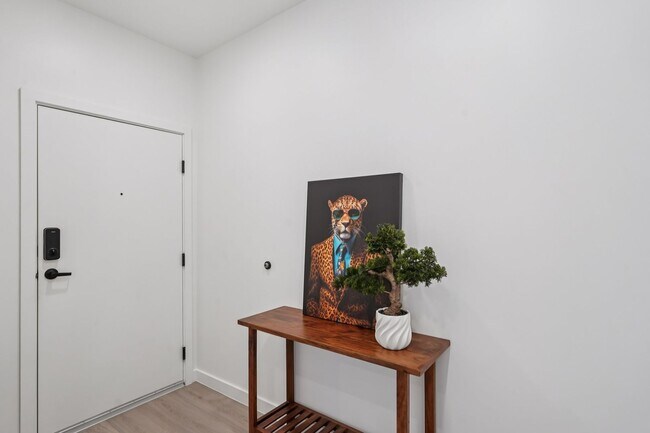 Interior Photo - Rainbow Road