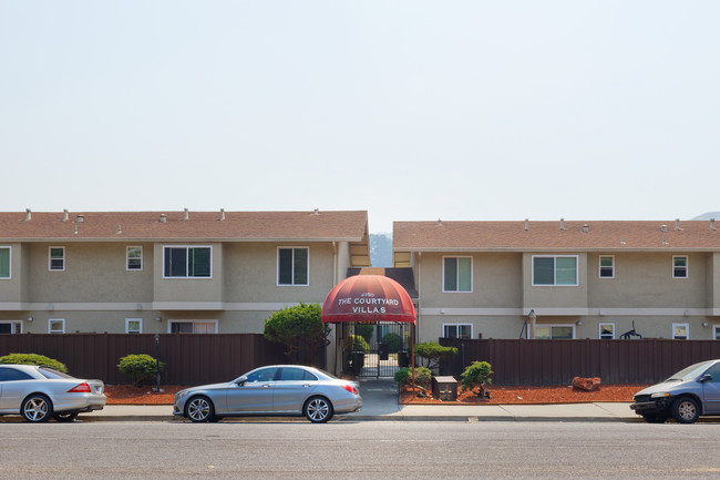 Building Photo - Courtyard Villa Apartments