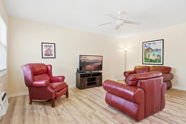 Foto del edificio - 142 Norwich F