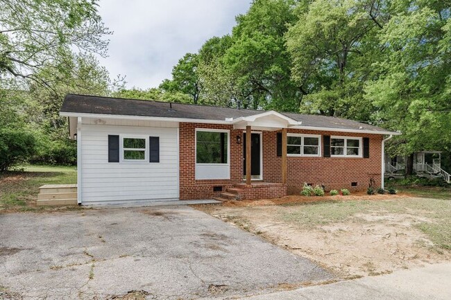 Building Photo - 498 Ruth St