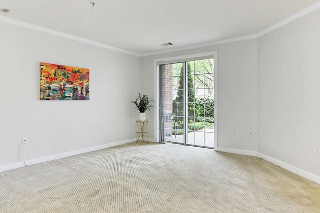 Foto del edificio - 400 Cameron Station Blvd