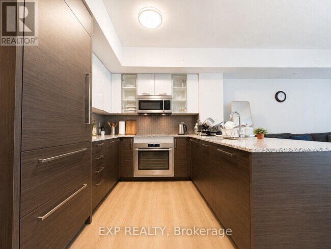 Photo du bâtiment - 5162 Yonge St