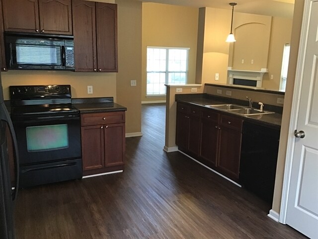 Foto del edificio - 941 Legacy Park Rd